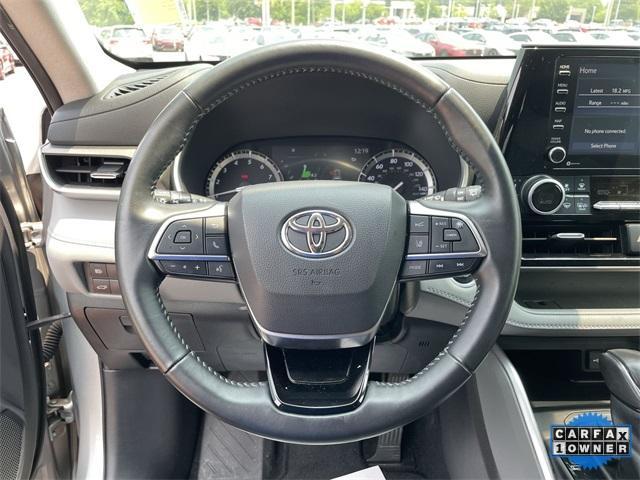 used 2021 Toyota Highlander car, priced at $32,988