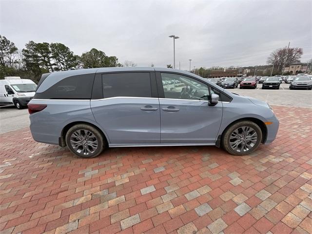 used 2025 Honda Odyssey car, priced at $47,671