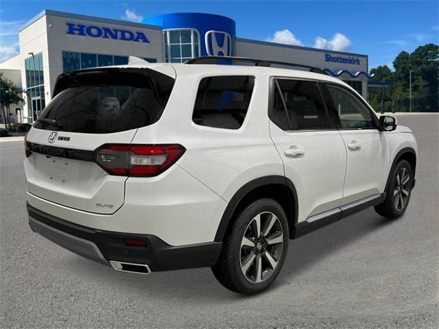 new 2025 Honda Pilot car, priced at $54,985