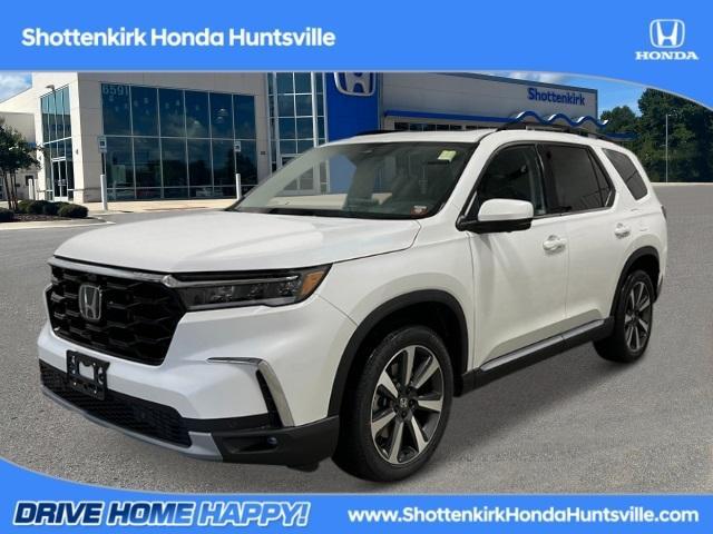 new 2025 Honda Pilot car, priced at $54,985