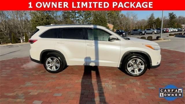 used 2015 Toyota Highlander car, priced at $17,991