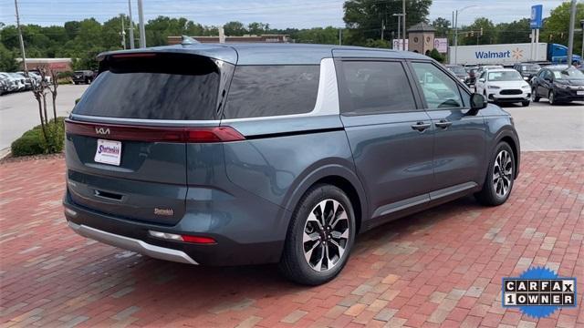 used 2024 Kia Carnival car, priced at $36,299