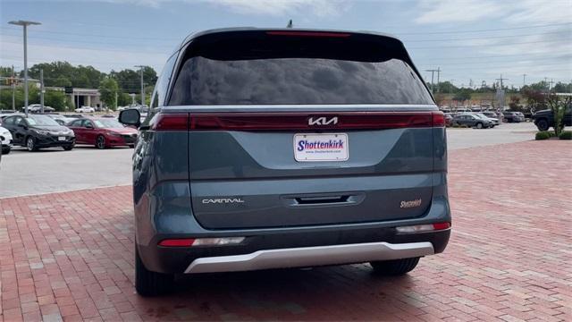 used 2024 Kia Carnival car, priced at $37,988