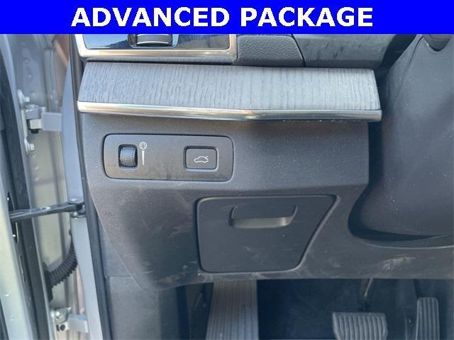 used 2022 Volvo XC90 car, priced at $38,976