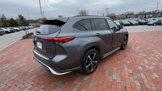 used 2021 Toyota Highlander car, priced at $31,852