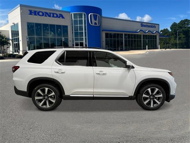 new 2025 Honda Pilot car, priced at $51,505