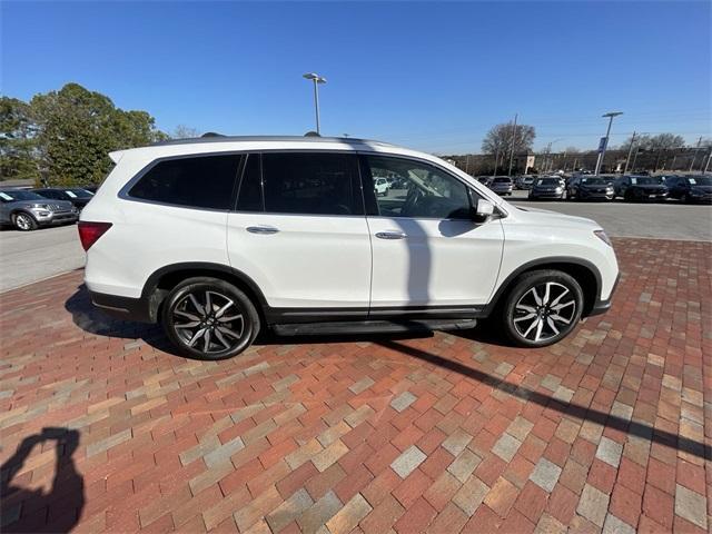 used 2022 Honda Pilot car, priced at $37,988