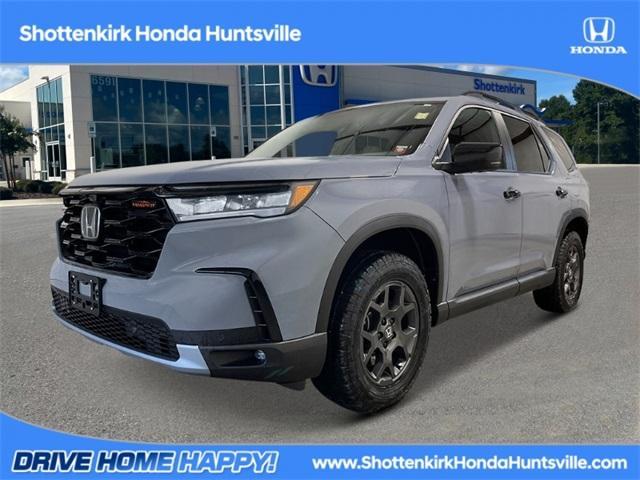 new 2025 Honda Pilot car, priced at $51,830