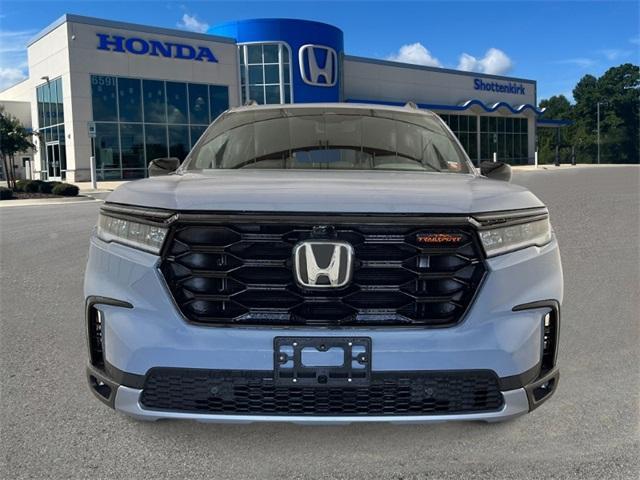 new 2025 Honda Pilot car, priced at $51,830
