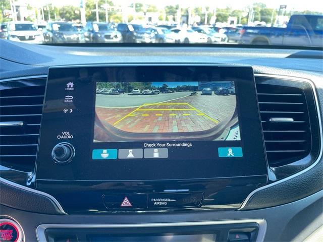 used 2022 Honda Pilot car, priced at $30,899