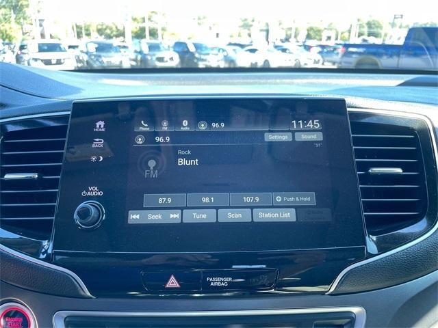 used 2022 Honda Pilot car, priced at $30,899