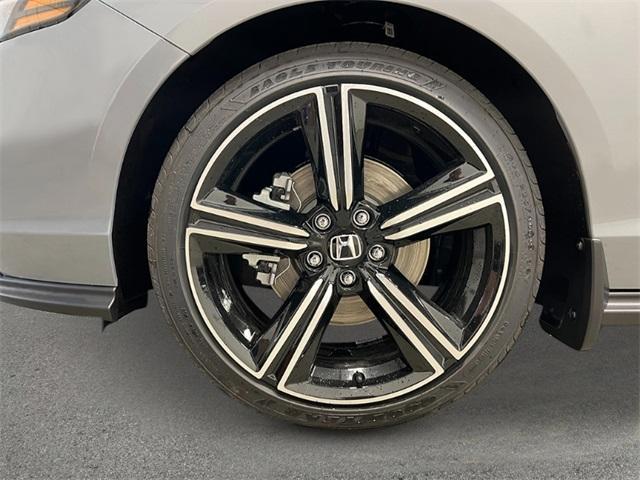 new 2025 Honda Accord Hybrid car, priced at $34,805