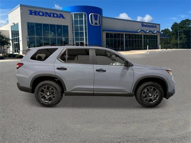 new 2025 Honda Pilot car, priced at $51,305