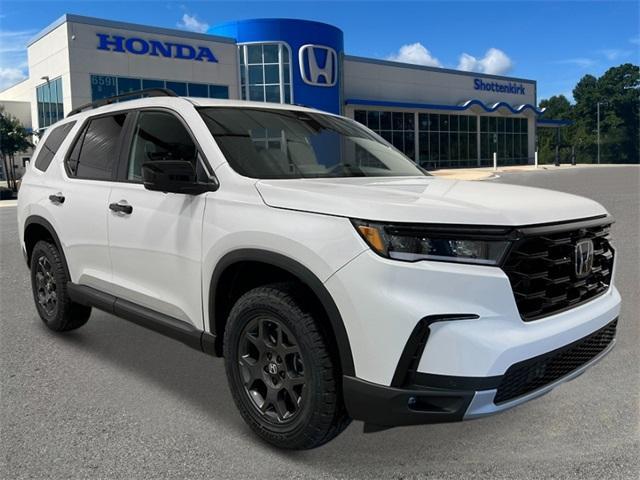 new 2025 Honda Pilot car, priced at $50,950