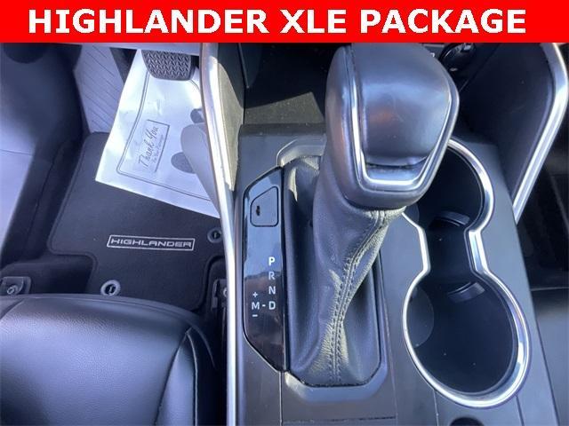 used 2021 Toyota Highlander car, priced at $31,415