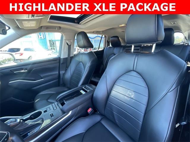 used 2021 Toyota Highlander car, priced at $31,415