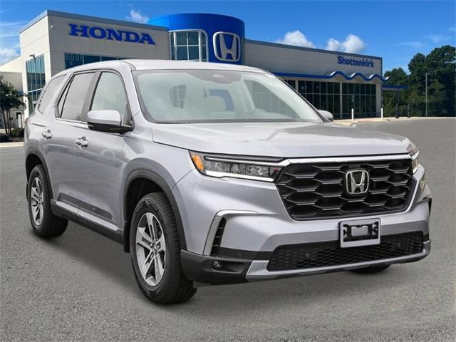 new 2025 Honda Pilot car, priced at $44,895