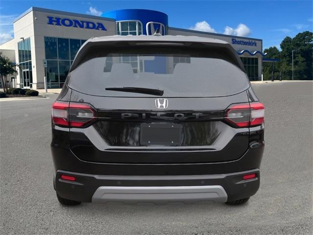 new 2025 Honda Pilot car, priced at $45,645