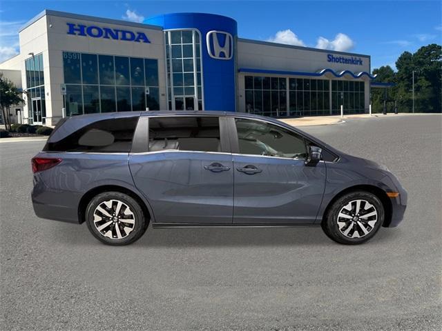 new 2026 Honda Odyssey car, priced at $44,290