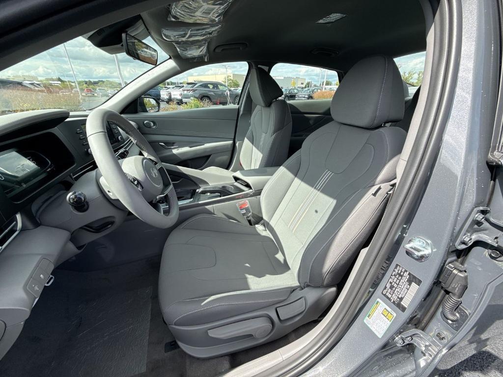 new 2025 Hyundai Elantra car, priced at $23,776