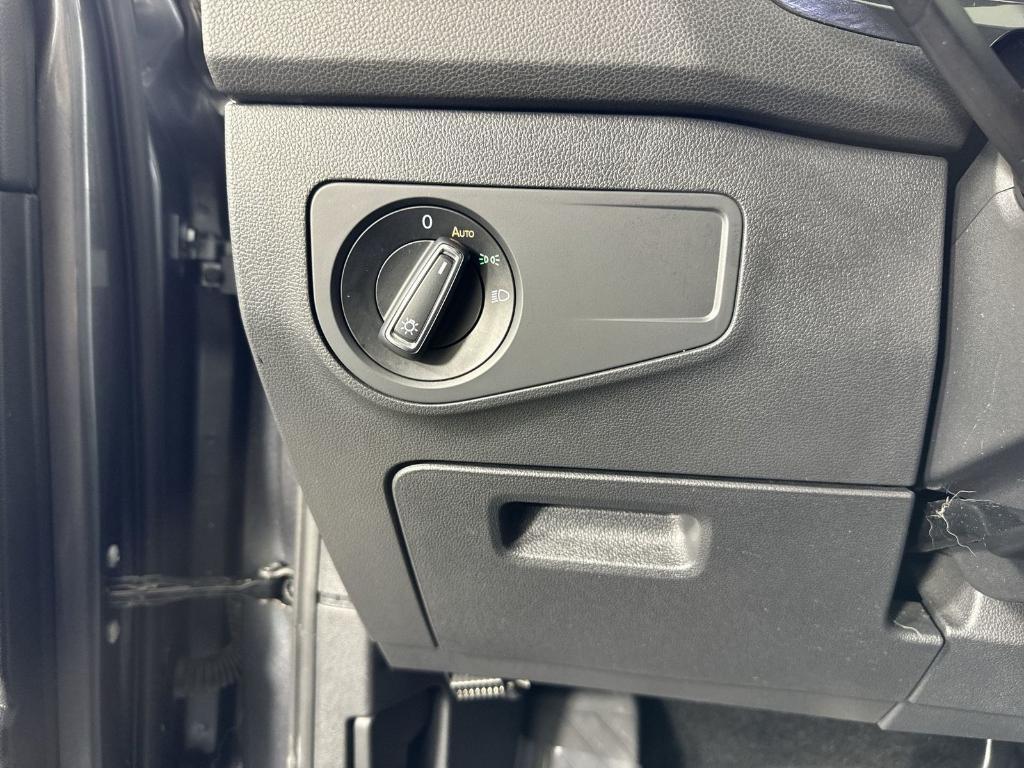 used 2022 Volkswagen Tiguan car, priced at $17,912