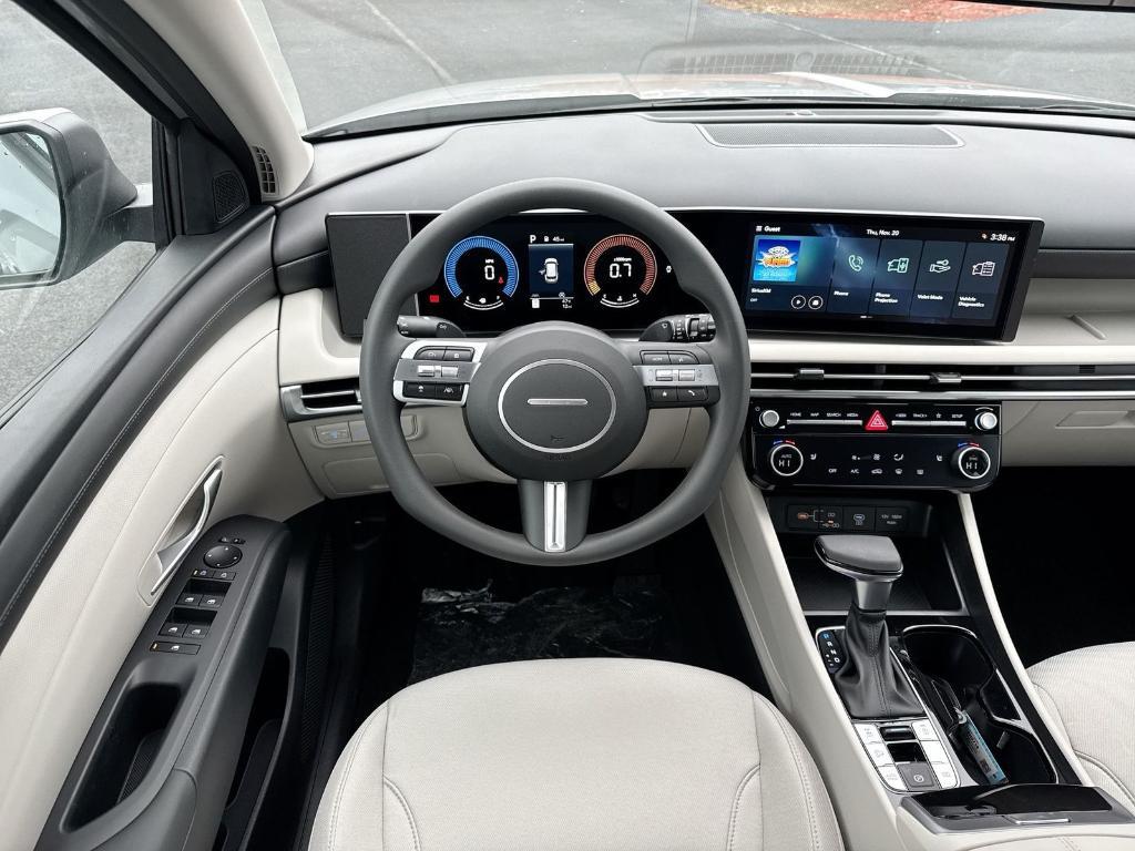 new 2026 Hyundai Tucson car, priced at $31,195