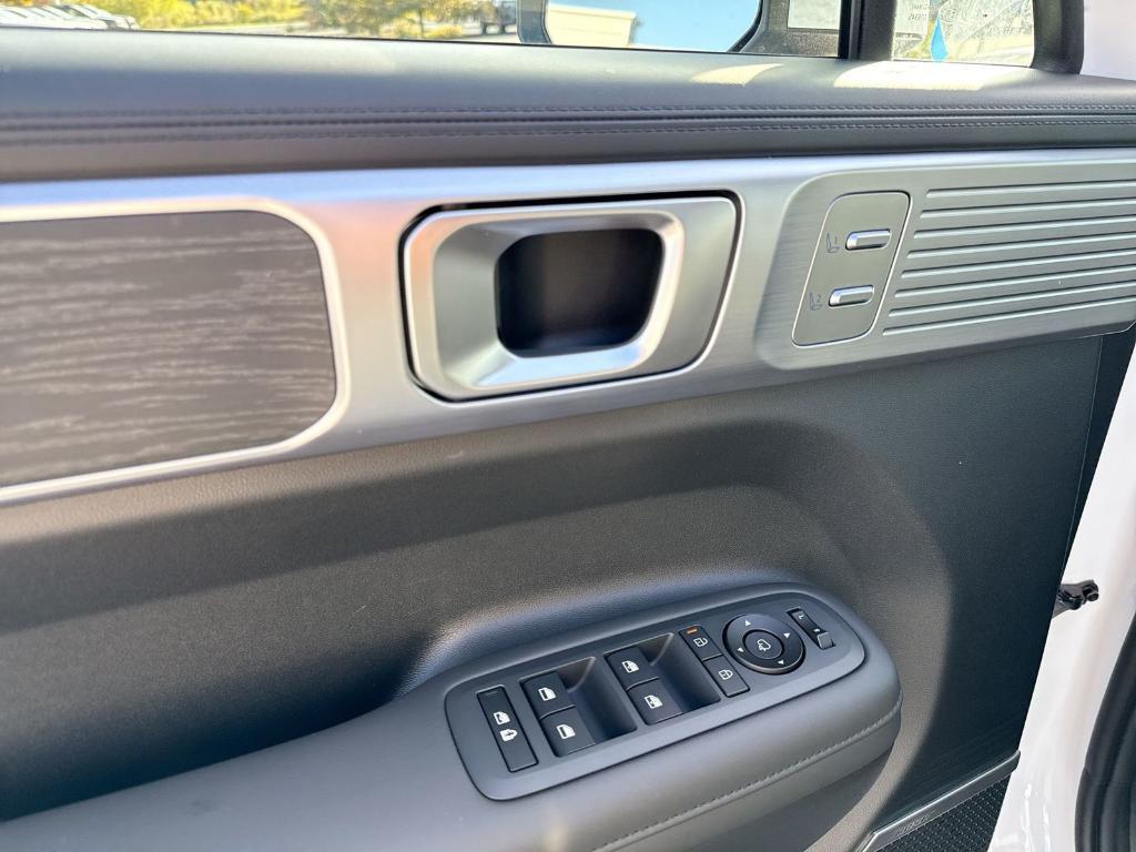 new 2026 Hyundai SANTA FE HEV car, priced at $45,198