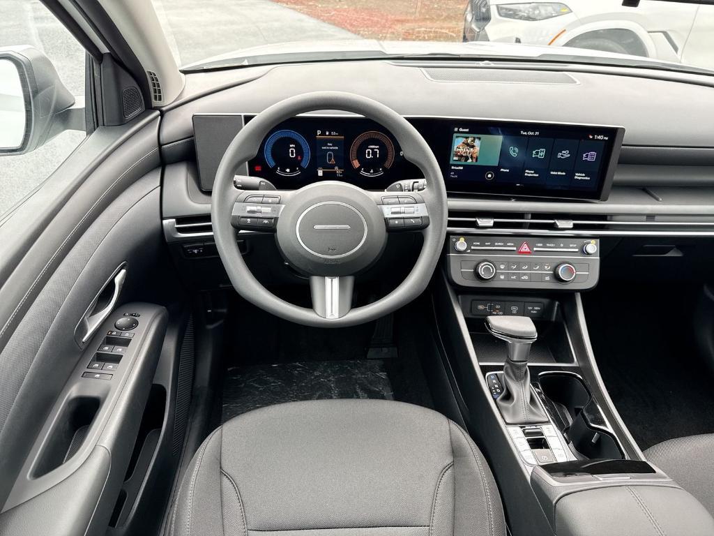 new 2026 Hyundai Tucson car, priced at $30,195