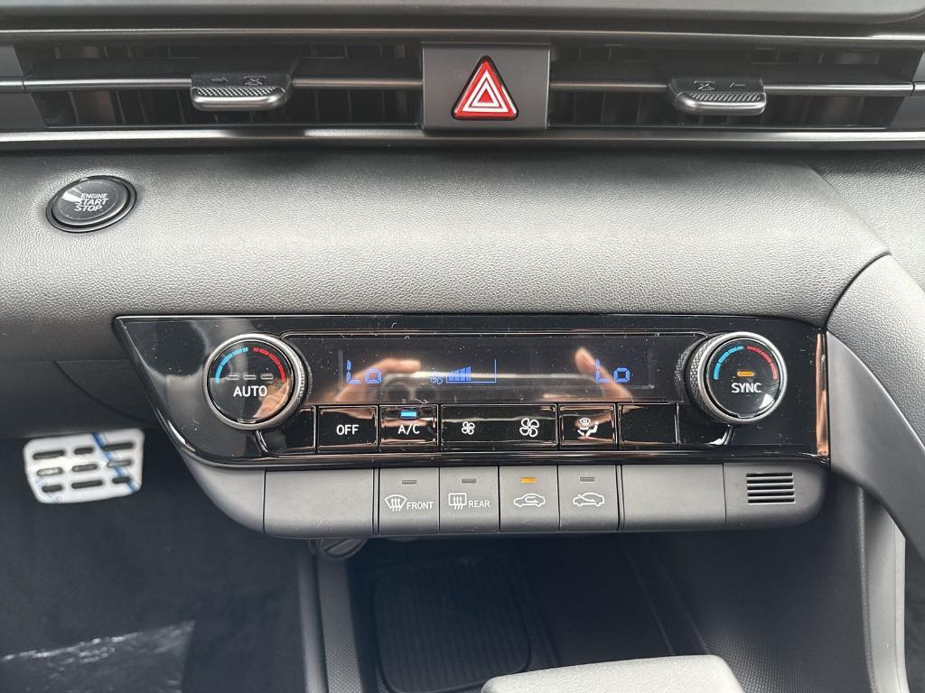 new 2025 Hyundai Elantra car, priced at $23,845