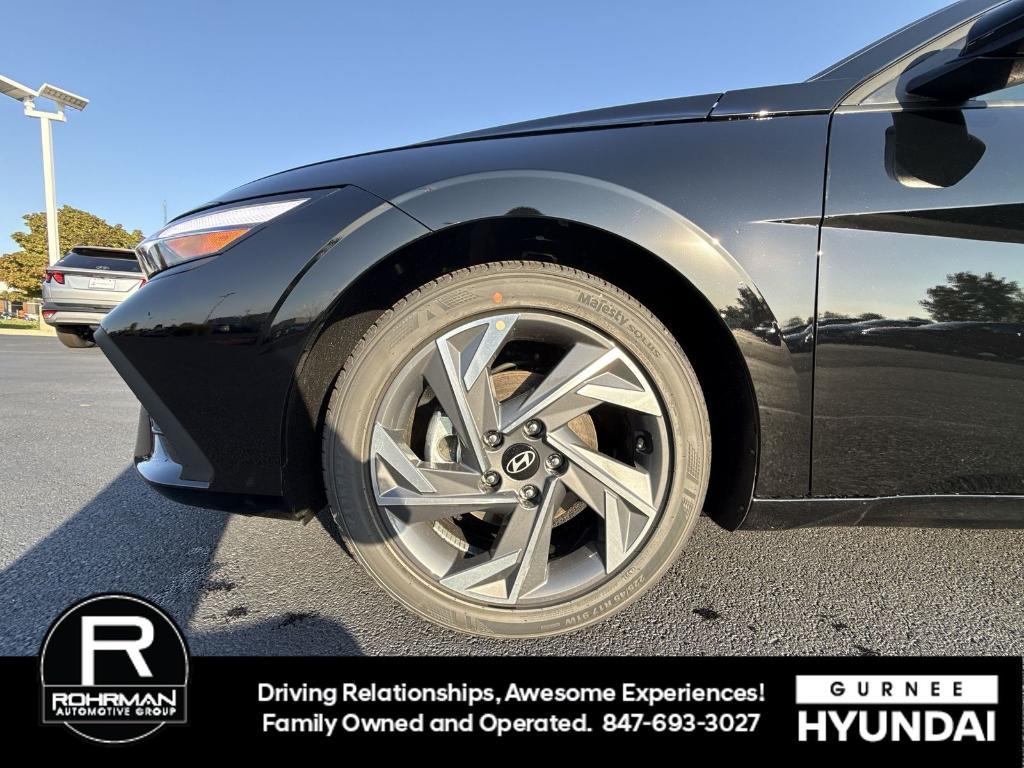 new 2025 Hyundai Elantra car, priced at $23,776