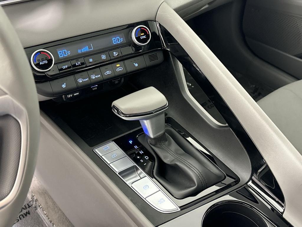 used 2022 Hyundai Elantra car, priced at $16,895