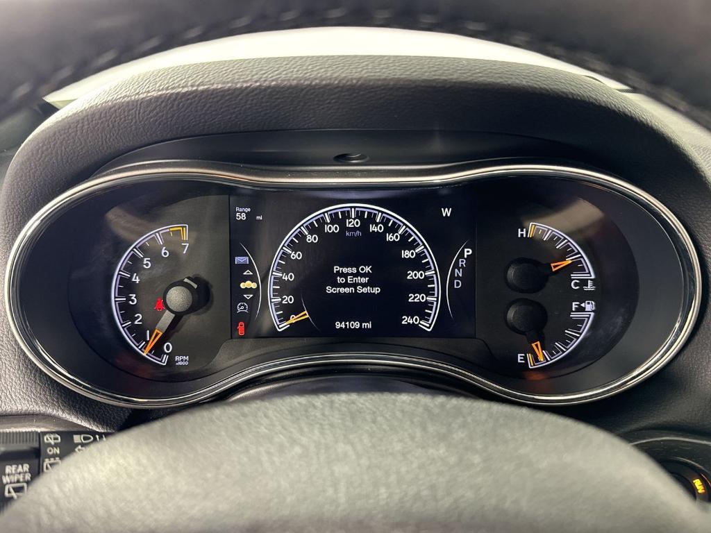 used 2017 Jeep Grand Cherokee car, priced at $14,998