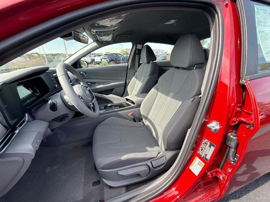 new 2025 Hyundai Elantra car, priced at $24,333