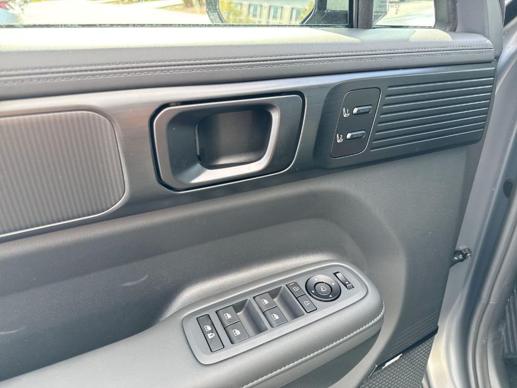 new 2026 Hyundai SANTA FE HEV car, priced at $48,574