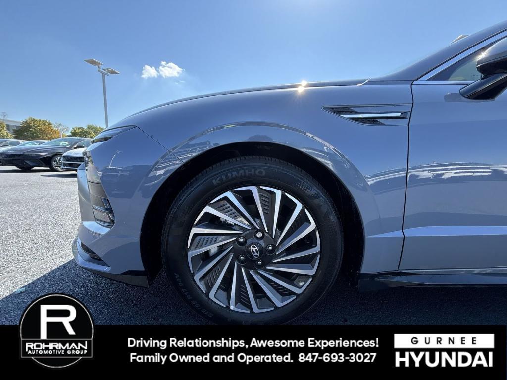 used 2025 Hyundai Sonata Hybrid car, priced at $24,481