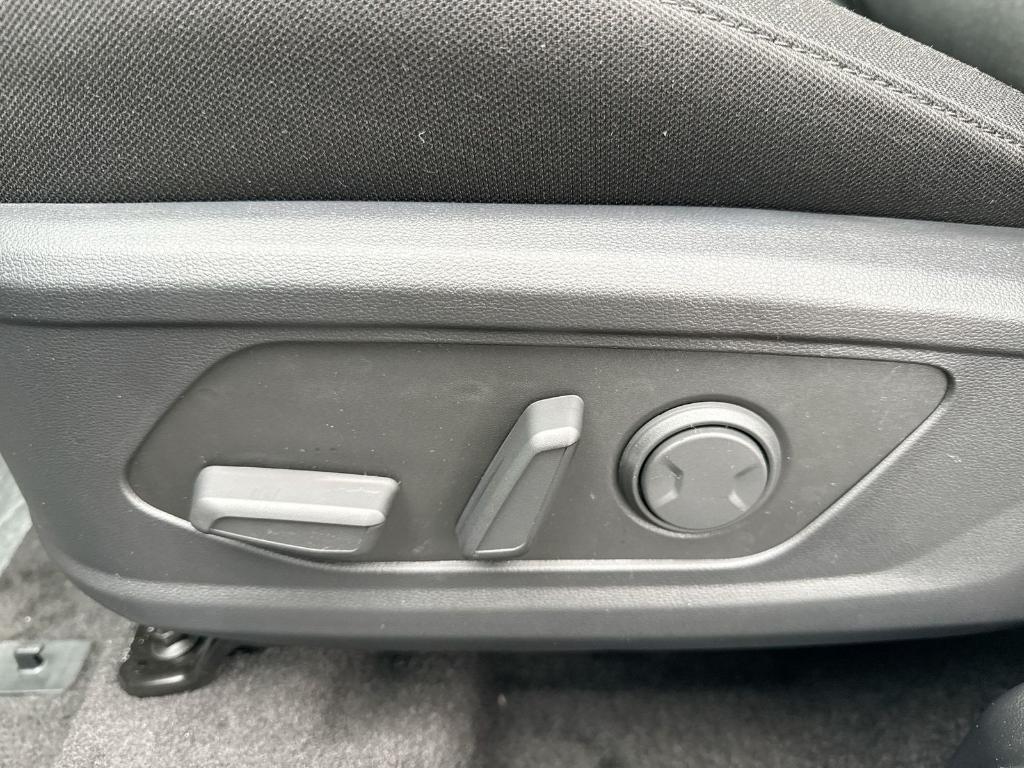 new 2026 Hyundai TUCSON Hybrid car, priced at $32,548