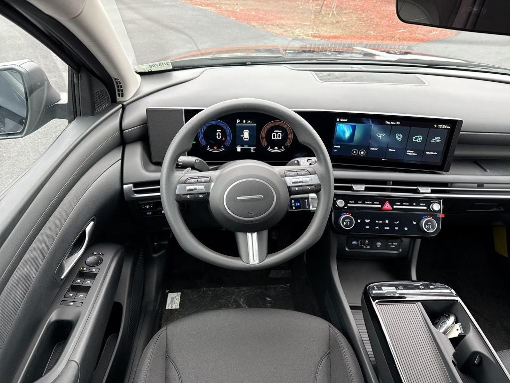 new 2026 Hyundai TUCSON Hybrid car, priced at $32,548