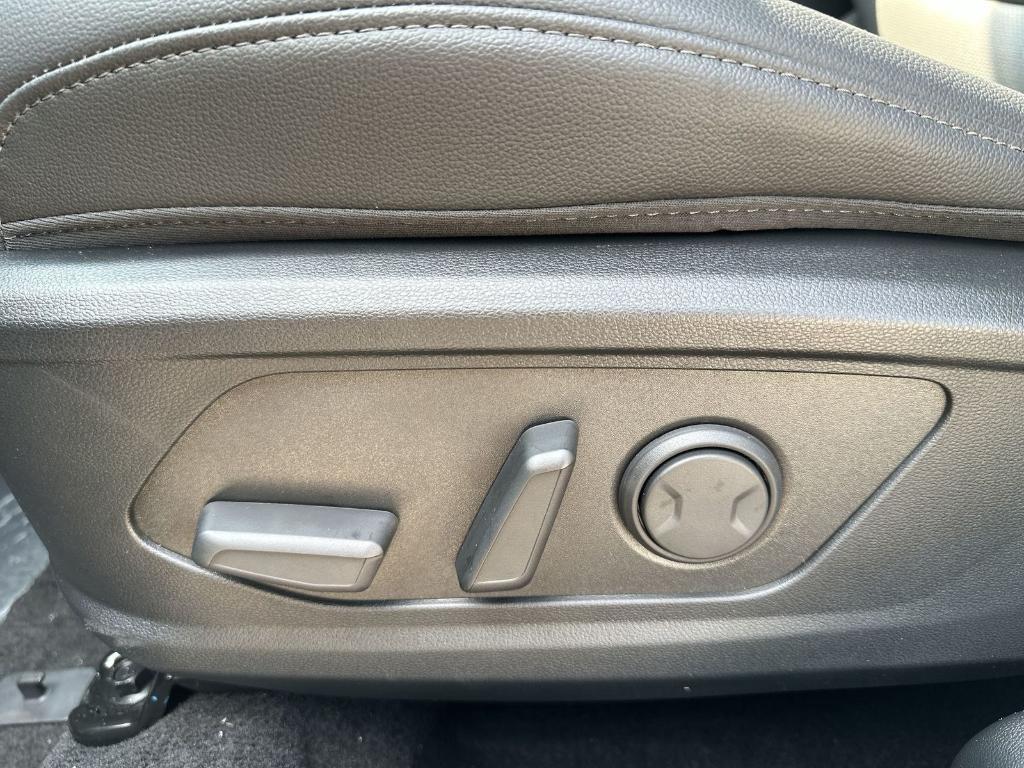 new 2026 Hyundai SANTA CRUZ car, priced at $37,633