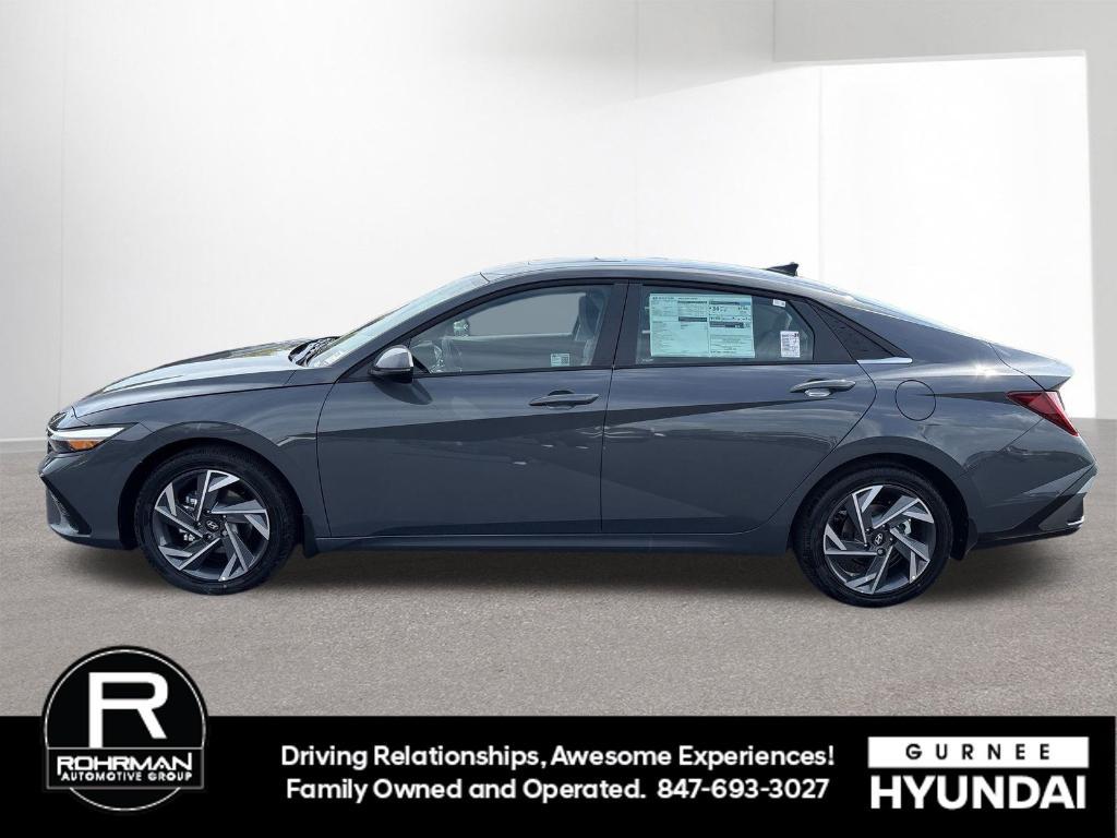 new 2025 Hyundai Elantra car, priced at $27,243