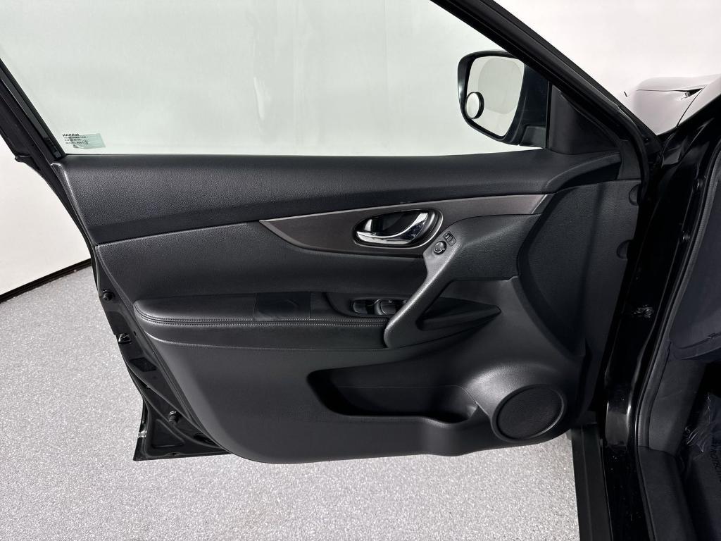 used 2016 Nissan Rogue car, priced at $11,124