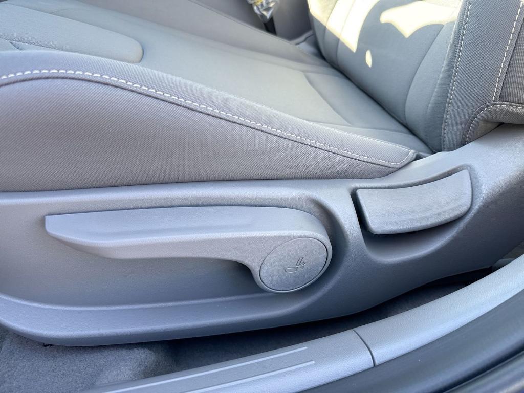 new 2025 Hyundai Elantra car, priced at $23,776