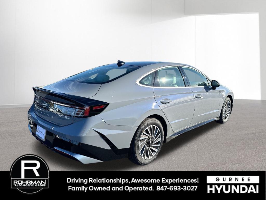 new 2026 Hyundai Sonata Hybrid car, priced at $33,338