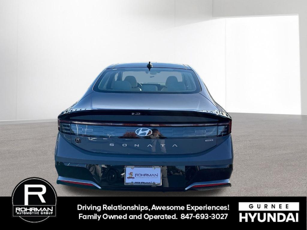 new 2026 Hyundai Sonata Hybrid car, priced at $33,338