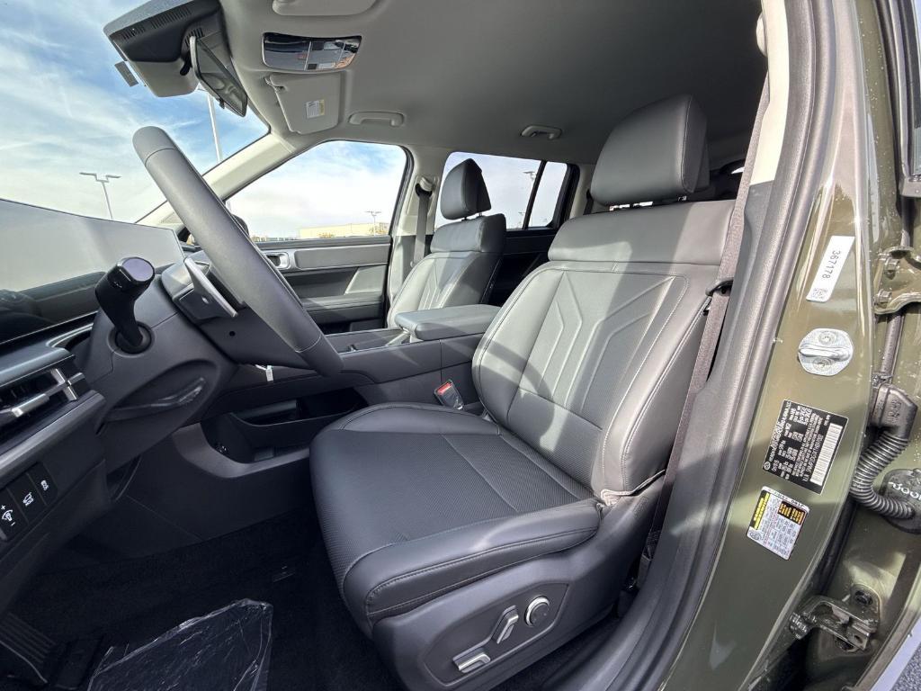 new 2026 Hyundai SANTA FE HEV car, priced at $37,659