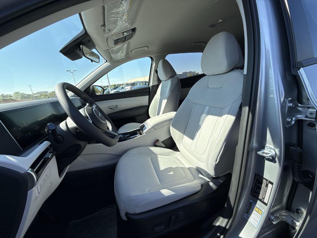 new 2026 Hyundai Tucson car, priced at $31,121