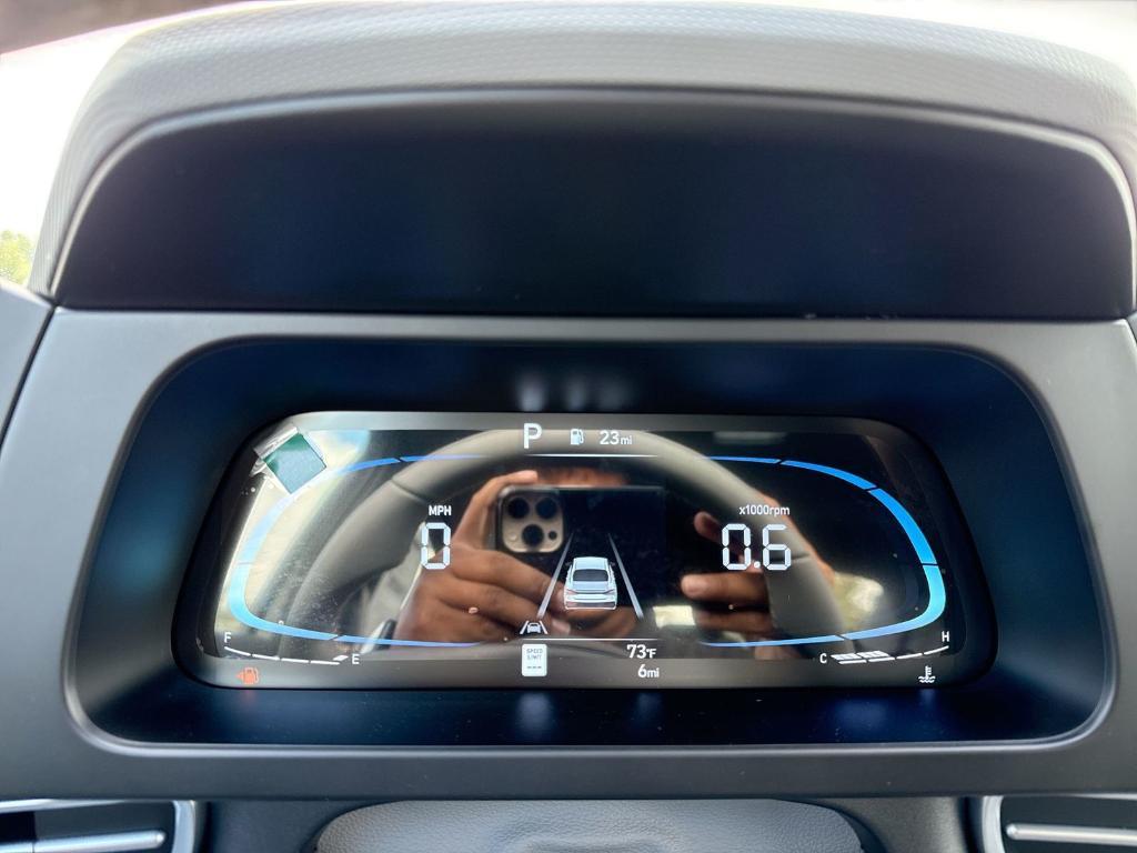 new 2025 Hyundai Elantra car, priced at $23,776