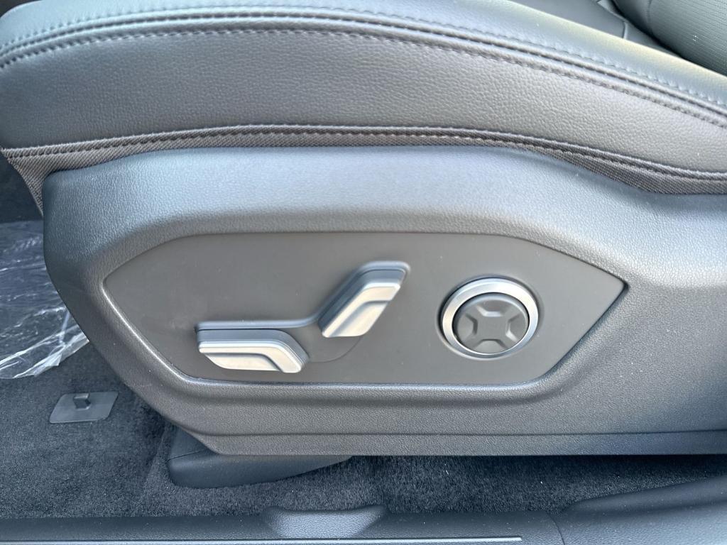 new 2026 Hyundai SANTA FE HEV car, priced at $44,648