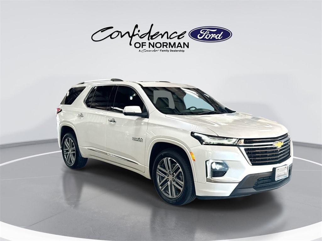 used 2023 Chevrolet Traverse car, priced at $35,984