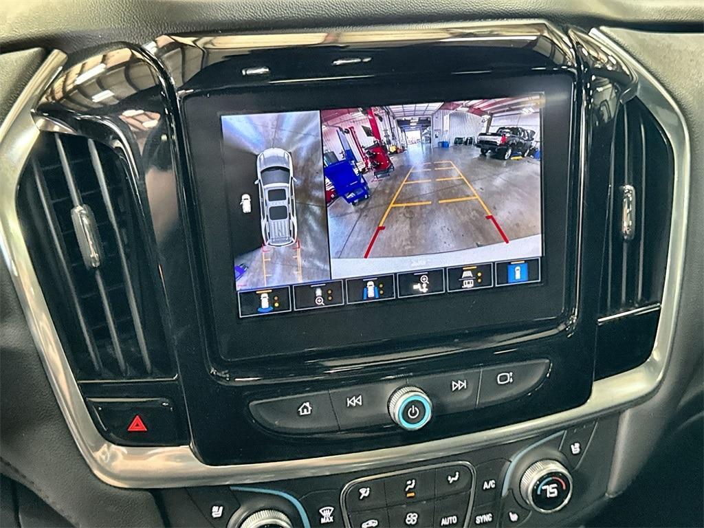 used 2023 Chevrolet Traverse car, priced at $35,984