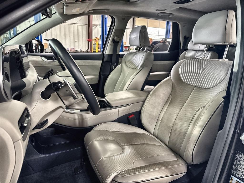 used 2024 Hyundai Palisade car, priced at $43,701